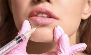 فرانسه داشتن نسخه پزشکی را برای استفاده از هیالورونیک اسید تزریقی اجباری کرد