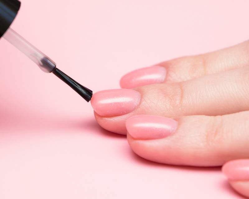 شناسایی ترکیبات شیمیایی غیرمجاز در برخی لاک‌ها و محصولات آرایشی