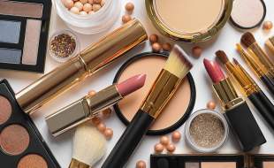 تدوین پروتکل اولیه برای تولید و واردات محصولات آرایشی و بهداشتی